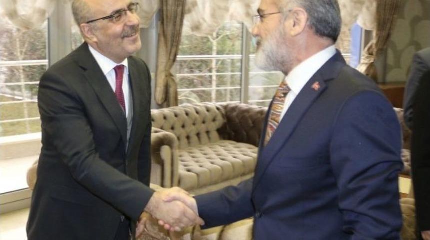 Cumhurbaşkanı Başdanışmanı Top&ccedil;u: "t&uuml;rkiye, G&uuml;neyinde Bir Uydu Ter&ouml;r Yapılanmasına Asla İzin Vermeyecektir"