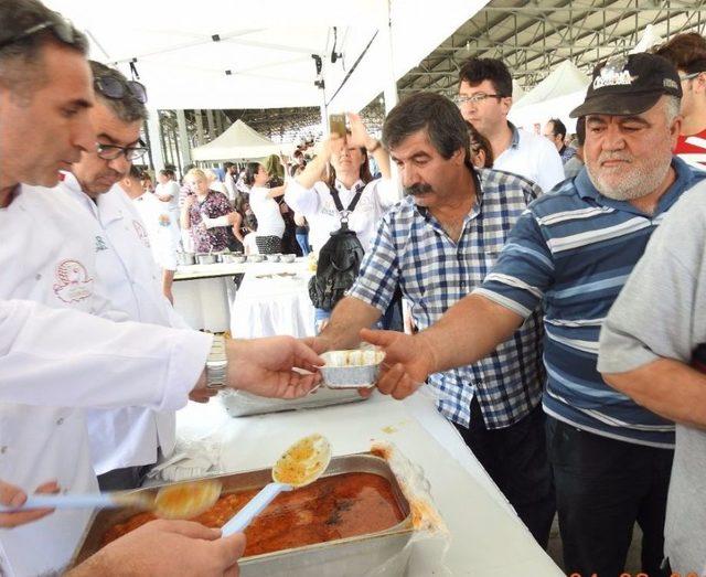 Adana’nın Analı Kızlı Çorbası Aşçılar Diyarında