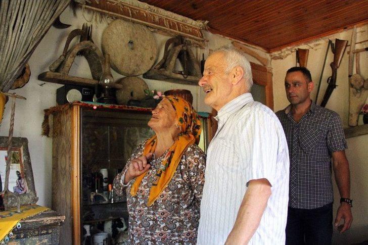 Dedesinin Emaneti Asırlık Malzemelerle Köy Evini Müzeye Dönüştürdü G2