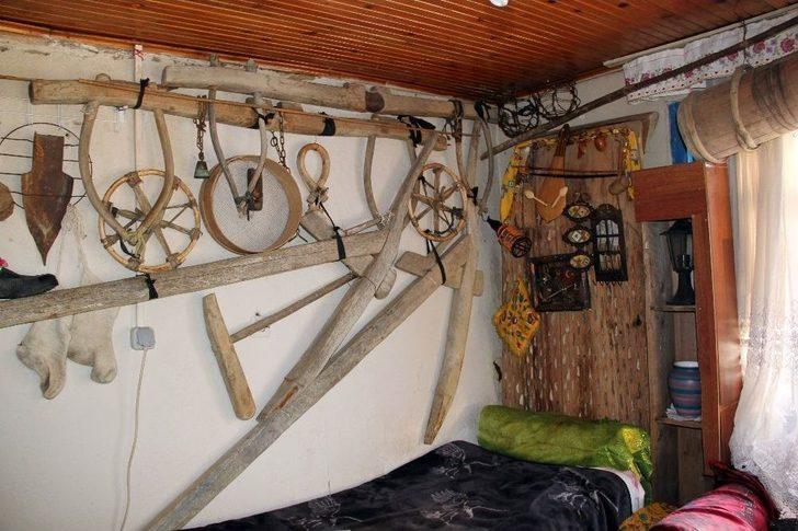 Dedesinin Emaneti Asırlık Malzemelerle Köy Evini Müzeye Dönüştürdü G4