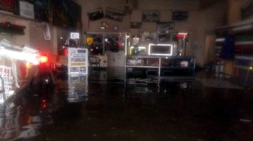 Aydın&rsquo;da Motosiklet Sele Kapıldı