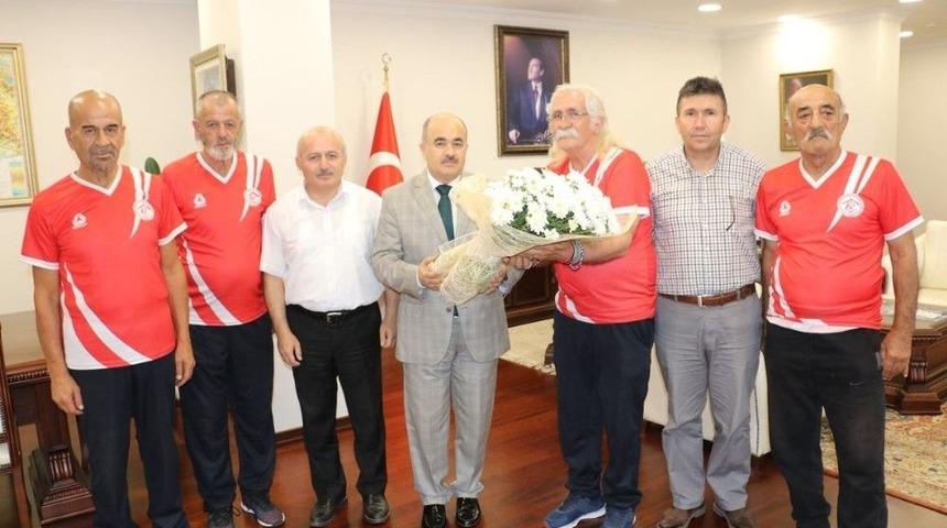 Vali Dağlı, Şampiyonları Ağırladı