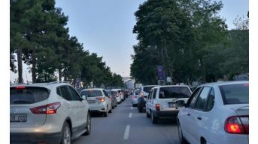 377 Bin 610 Nüfuslu Kentte 110 Bin 444 Araç Var