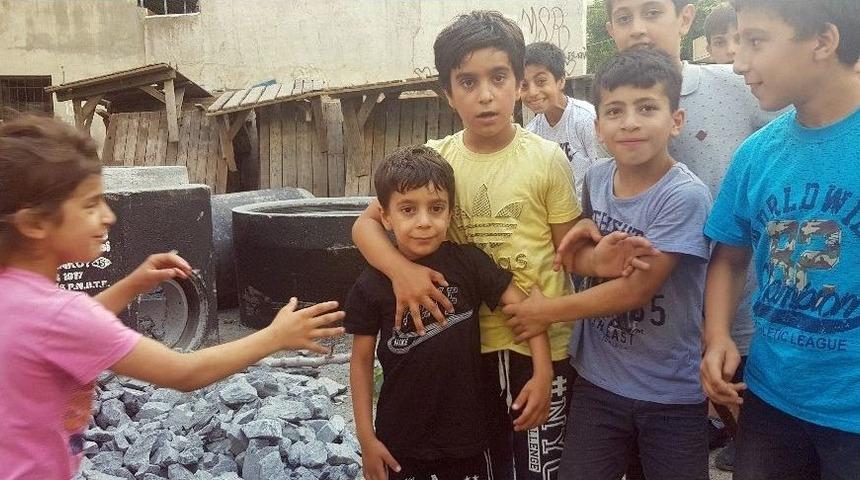 K&uuml;nk&uuml;n İ&ccedil;erisine Sıkışan &Ccedil;ocuk: &ldquo;&ccedil;ok Korktum&rdquo;