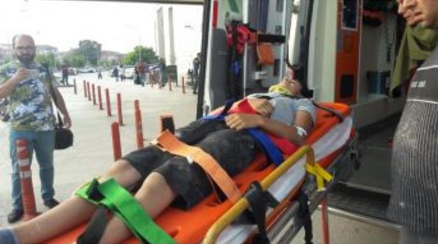 &Ccedil;ivi Toplarken Asans&ouml;r Boşluğuna D&uuml;şen &Ccedil;ocuk Ağır Yaralandı