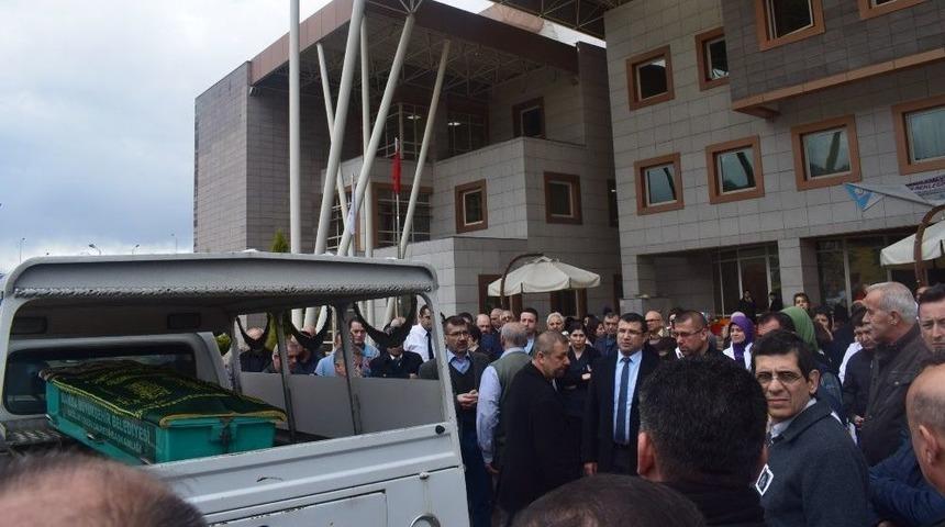 Alaşehir&rsquo;de Zekiye Hemşire Son Yolculuğuna Uğurlandı