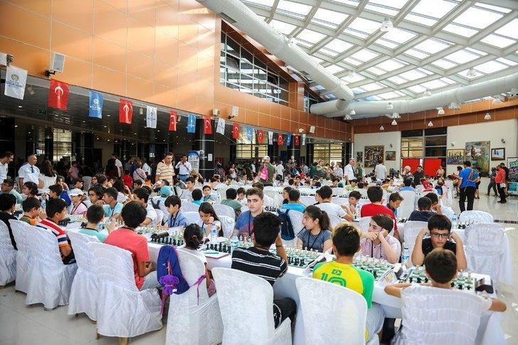 Uluslararası Altın Kayısı Satranç Turnuvası Başladı G3