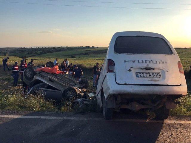 Edirne’de Panelvan İle Otomobil Çarpıştı: 3 Ölü, 1 Yaralı