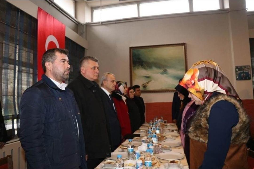 Bartın&rsquo;da Şehit Ailelerine Devlet &Ouml;v&uuml;n&ccedil; Madalyası Verildi