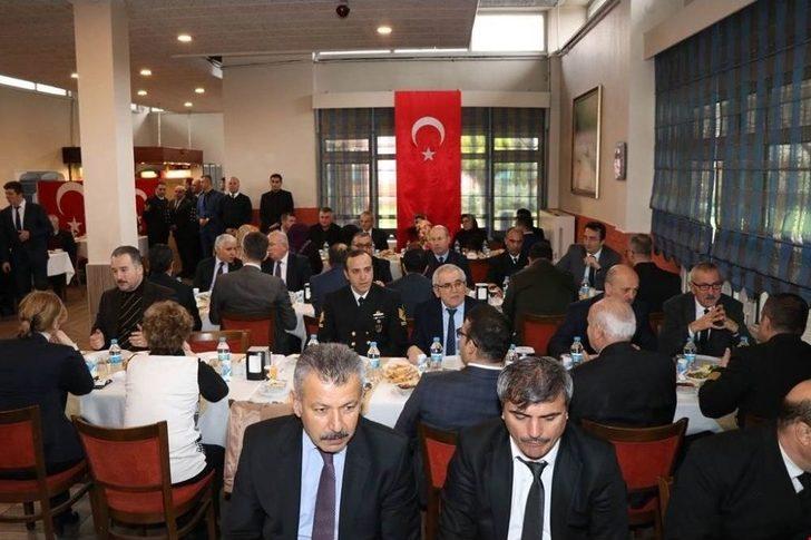 Bartın’da Şehit Ailelerine Devlet Övünç Madalyası Verildi G2