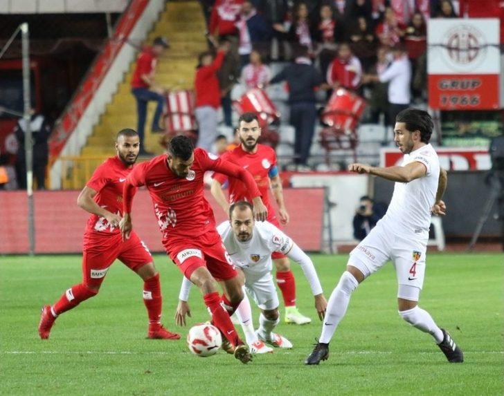 Ziraat Türkiye Kupası: Antalyaspor: - Kayserispor: 1 (ilk Yarı) G1