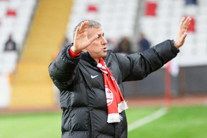 Ziraat Türkiye Kupası: Antalyaspor: - Kayserispor: 1 (ilk Yarı) G4