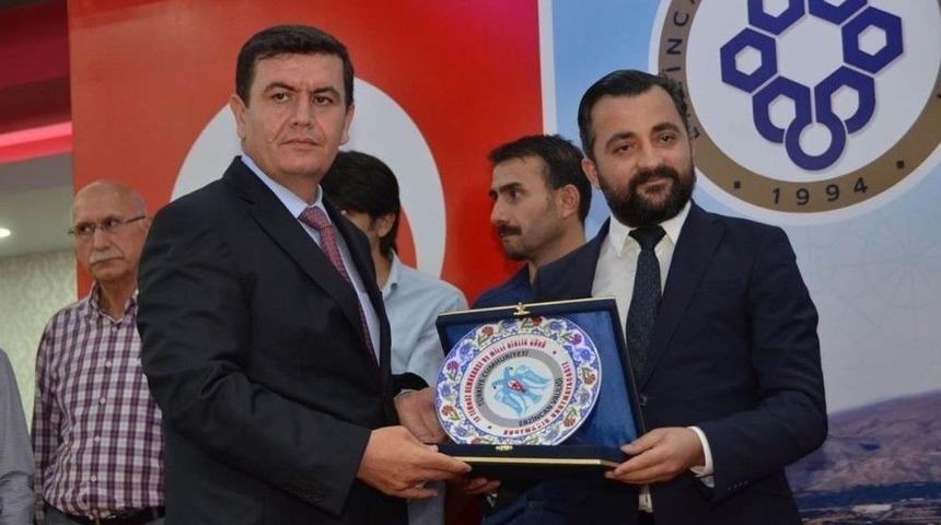 Erzincan Barosu&rsquo;na Anlamlı &Ouml;d&uuml;l