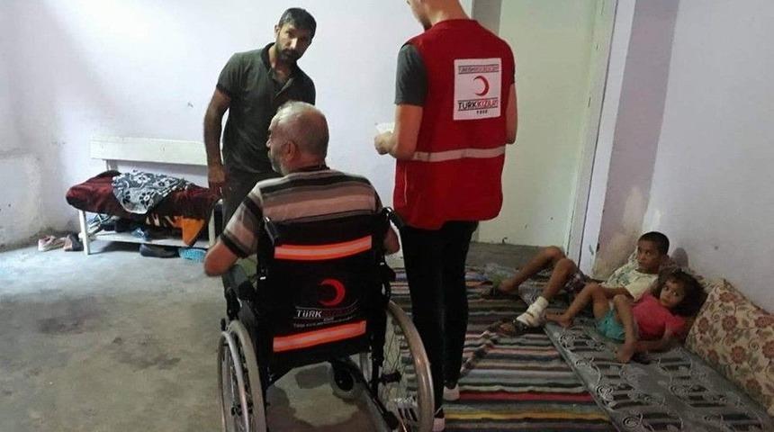 Engellilere Tekerlekli Sandalye Yardımı Yapıldı