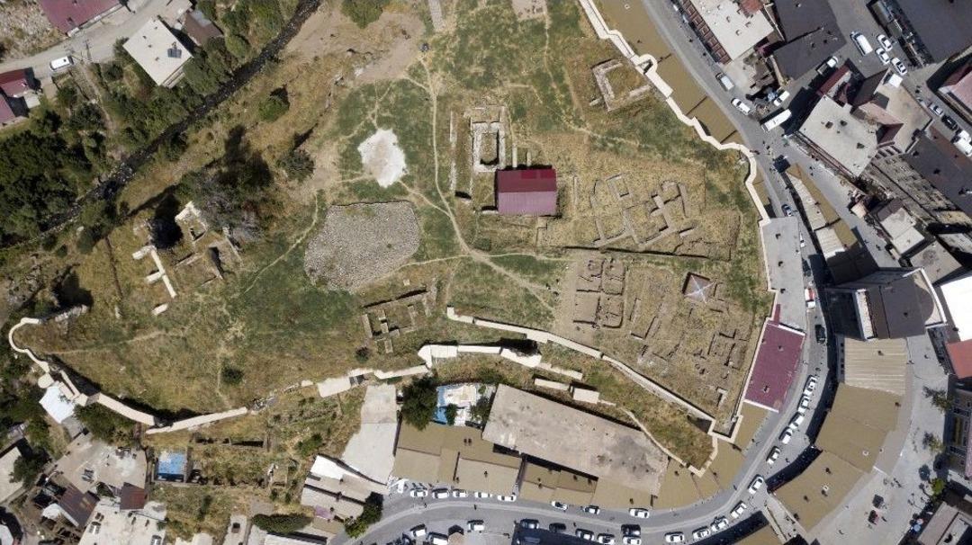 (&ouml;zel) Bitlis Kalesi Turizme Kazandırılacak