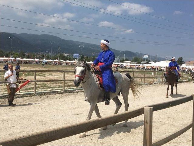 Kütahya’da Geleneksel Türk Oyunları Festivali