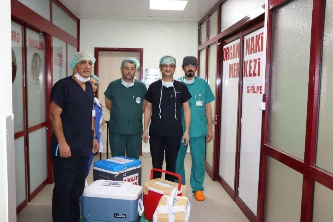 23 Yaşında Hayatını Kaybeden Gen&ccedil;, Organları İle 3 Kişiye Hayat Verecek