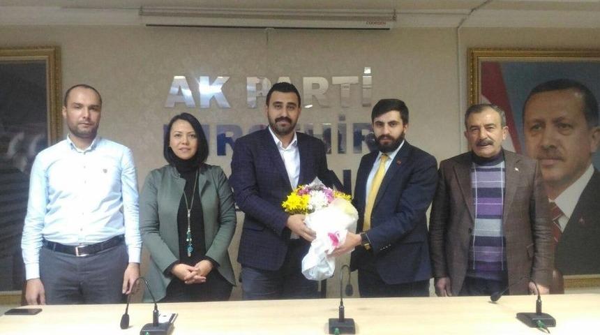 Ak Parti Gen&ccedil;lik Kollarında Değişim