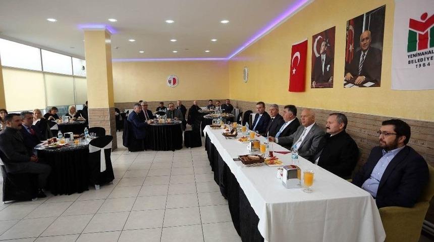 Başkan Yaşar B&uuml;rokratları İle İl&ccedil;eyi Değerlendirdi