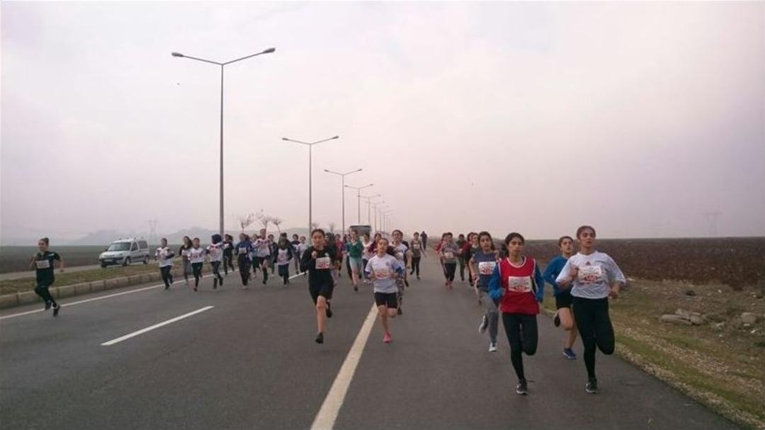 Batman&rsquo;da Atletizm Yarışmasına 200 Sporcu Katıldı