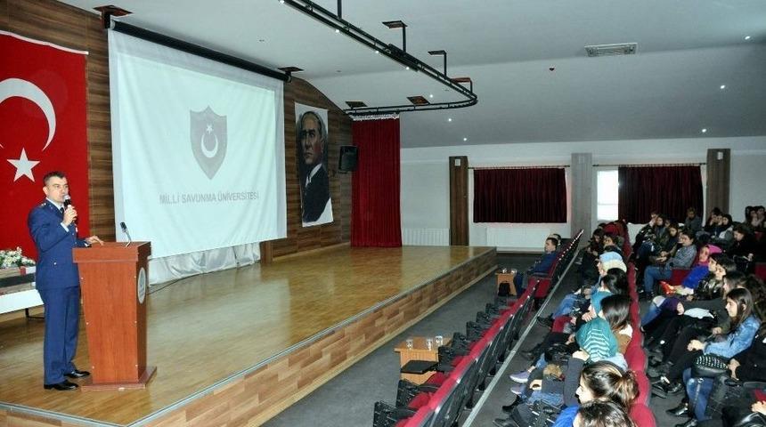 Milli Savunma Üniversitesi Öğrencilere Tanıtıldı