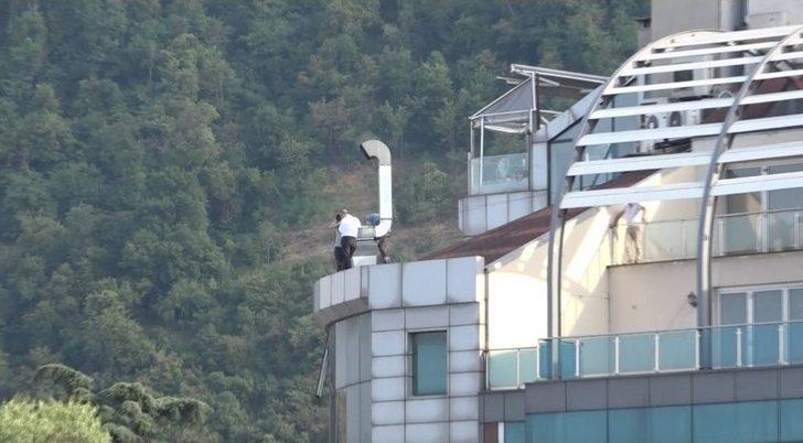 Metrelerce Yükseklikte Canlarını Hiçe Sayarak Baca Tamiri Yaptılar G4