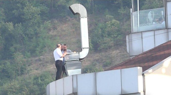 Metrelerce Yükseklikte Canlarını Hiçe Sayarak Baca Tamiri Yaptılar G5