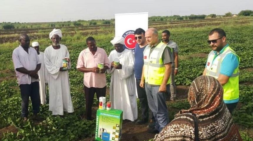 Tika&rsquo;dan Sudanlı &Ccedil;ift&ccedil;ilere Tohum Desteği