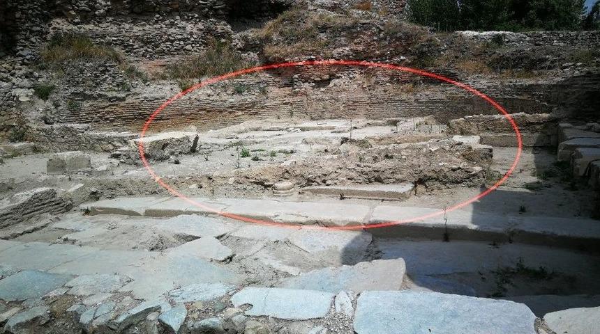 2 Bin Yıllık Tarihi İstanbul Kapı’da Şapel Ve Taştan Yollar Ortaya Çıktı