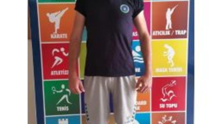 B&uuml;y&uuml;kşehir, Voleybolda G&uuml;&ccedil; Kazanıyor