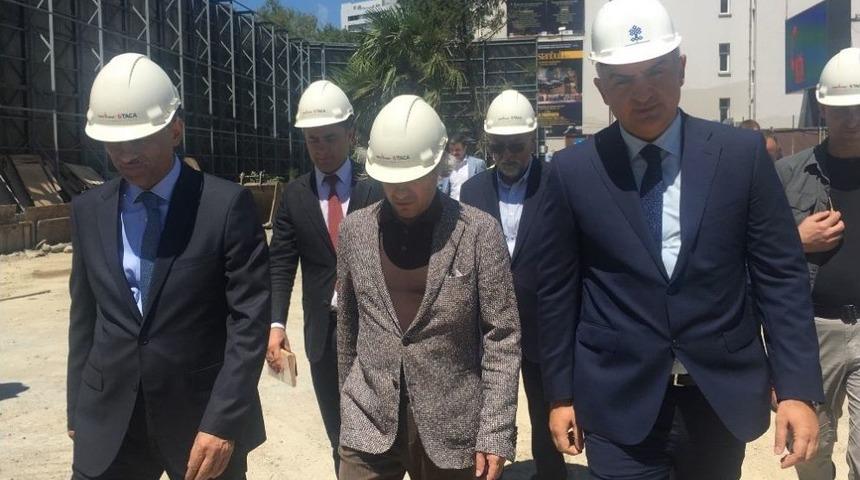 K&uuml;lt&uuml;r Ve Turizm Bakanı Ersoy, Atat&uuml;rk K&uuml;lt&uuml;r Merkezi&rsquo;nde İncelemelerde Bulundu