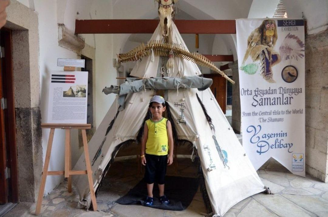 Tarihi Kervansaray&rsquo;da Şaman Sergisi