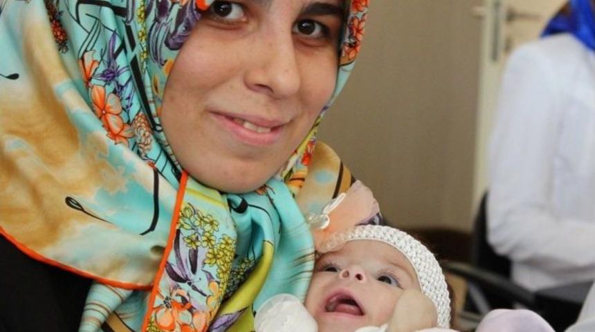 Antalya&rsquo;da 2.8 Kilo Ağırlığındaki 6 Aylık Bebeğe 100 Gramlık Karaciğer Nakli