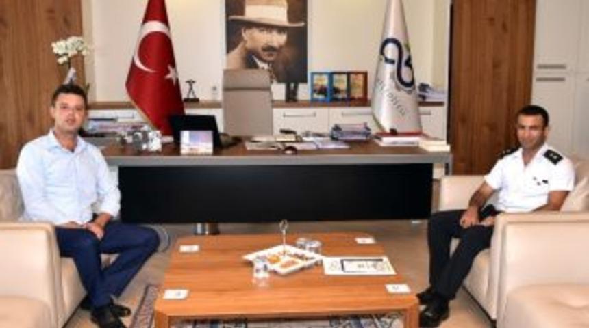 Başkan Sarıkurt, Komutan &Ouml;zbay&rsquo;a &Ccedil;alışmaları Anlattı