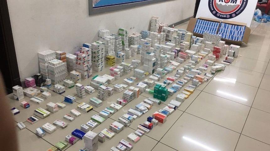 Başkasının Adına Re&ccedil;ete D&uuml;zenleyip, Aldıkları İla&ccedil;ları Sattılar