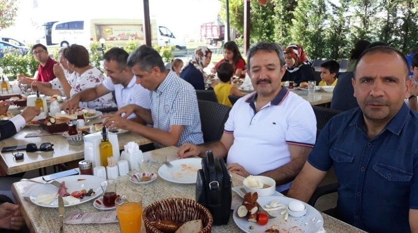 Tekirdağ&rsquo;da Malatyalılar Kahvaltıda Bir Araya Geldi