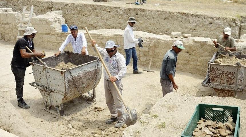 2 Bin Yıllık Sokak G&uuml;n Y&uuml;z&uuml;ne &Ccedil;ıkıyor