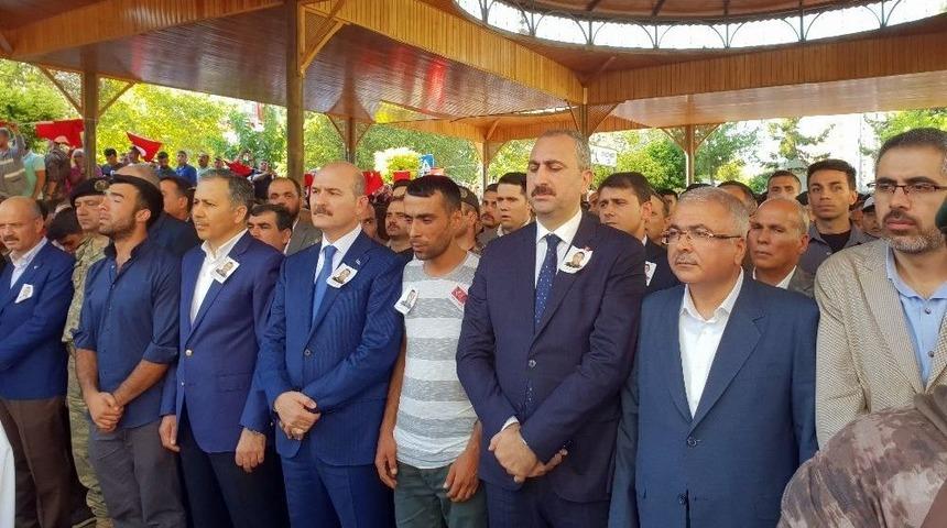 Gaziantepli Şehit G&ouml;zyaşlarıyla Son Yolculuğuna Uğurlandı