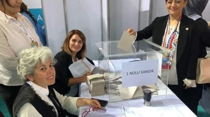 Milletvekili Erenler, Ak Parti Genel Merkez Kadın Kolları Kongresi’nde Mkyk Üyeliğine Seçildi