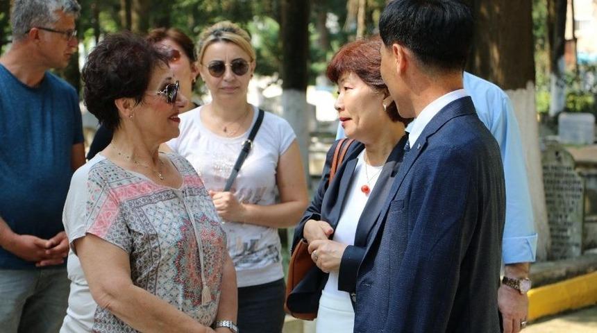 Kore Heyetinden Vefa &Ouml;rneği