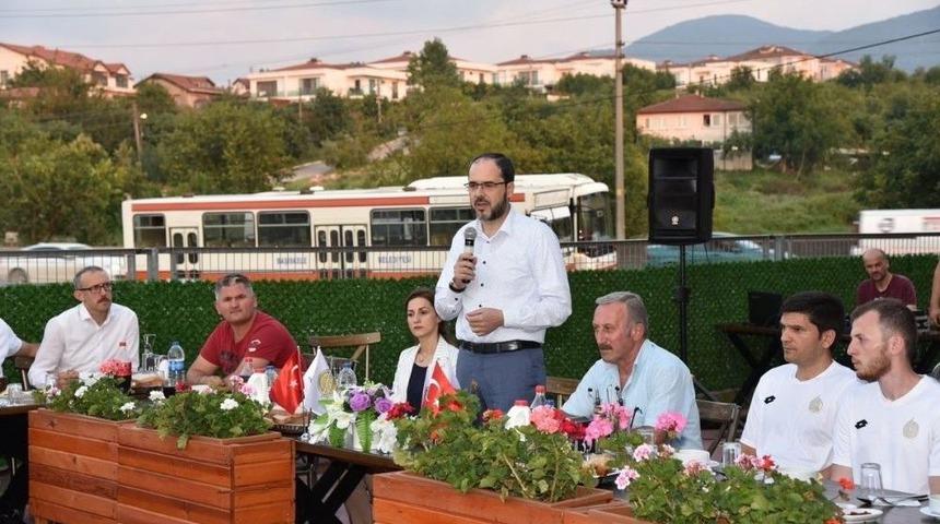 Başkan Ayaz Gelecek Nesil İ&ccedil;in &Ccedil;alışıyor