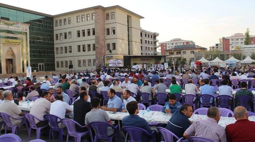 İmam Hatip Lisesi Mezunları Ve Mensupları &rsquo;pilav G&uuml;n&uuml;&rsquo;nde Bir Araya Geldi