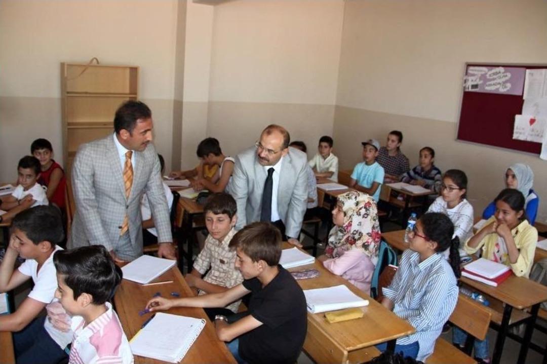 Vali İsmail Ustağlu G&uuml;roymak&rsquo;ta Bir Dizi A&ccedil;ılışlar Yaptı