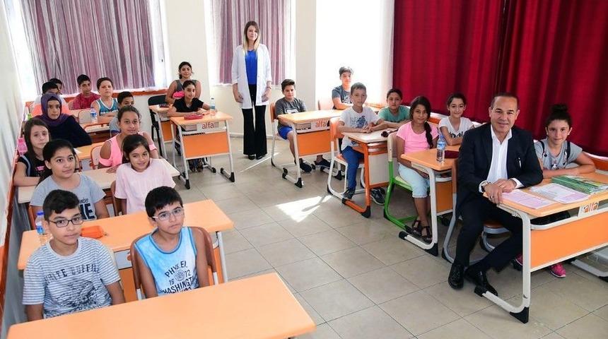 Abem&rsquo;den &Uuml;cretsiz Eğitim Alan Bin 997 &Ouml;ğrenci Se&ccedil;kin Liseleri Kazandı