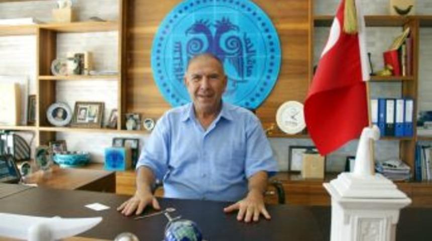 H&uuml;sn&uuml; Ol&ccedil;ar: 30 Ağustos Zafer Bayramı Kutlamaları Dumlupınar&rsquo;da Yapılsın