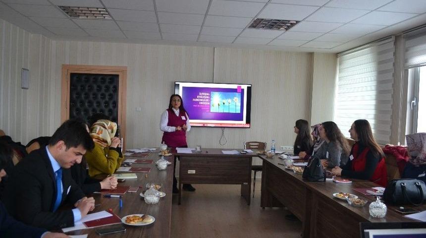 Erzurum&rsquo;da &lsquo;eğitici Eğitim&rsquo; Programı D&uuml;zenlendi