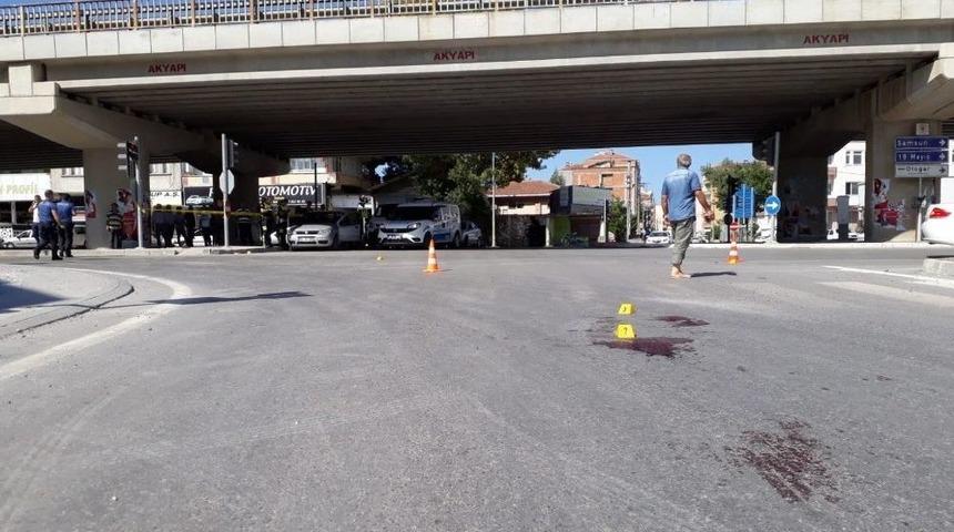 Amca-yeğen Kavgasında 4 Kişi Silahla Yaralandı