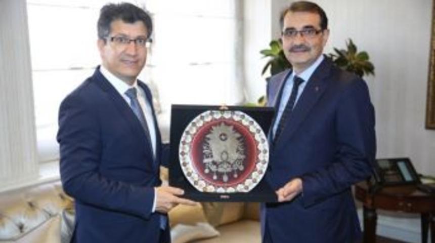 Rektör Taş, Bakan Dönmez İle Bir Araya Geldi