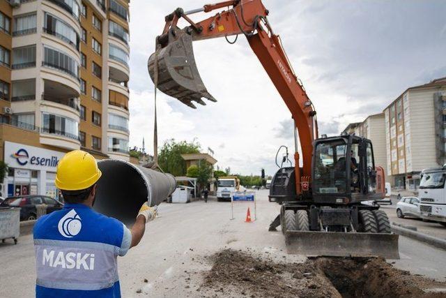 Gönültaş Caddesinin Altyapısı Yenilendi