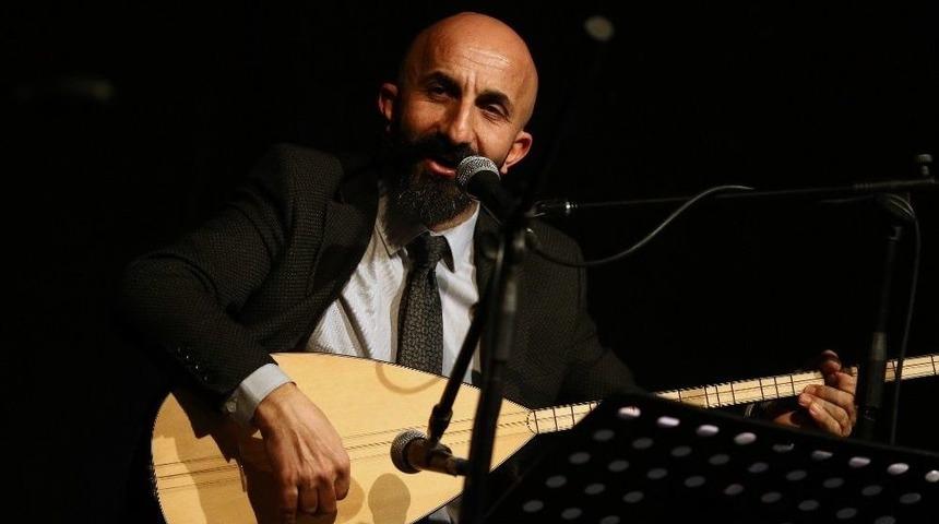 Mecaz İle &lsquo;izmir T&uuml;rk&uuml;leri&rsquo; Dile Geldi